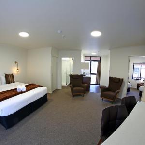 Luxury One Bedroom Apartment