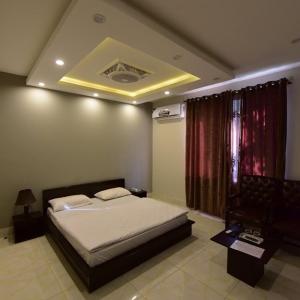 Double Room with Lake View