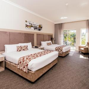 Twin Room with Lake View