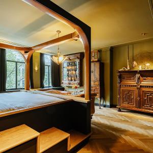 Signature Double Room with Canal View (Albertus Seba)