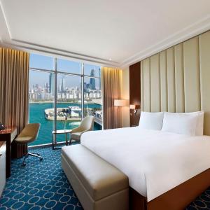 G-Club Balcony Suite
