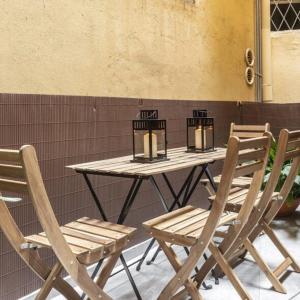 Two-Bedroom Apartment - Via Dell'Orso 18