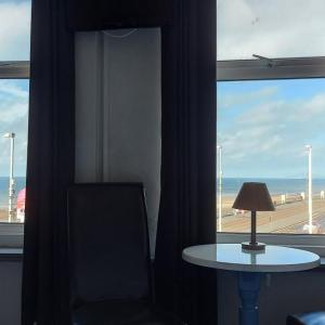 Family Room with Sea View