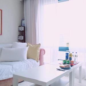 Deluxe Room (2 Adults + 1 Child)