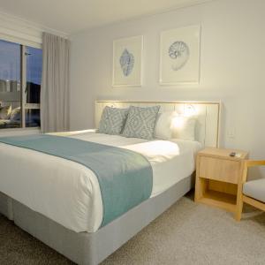 Three-Bedroom Deluxe Apartment