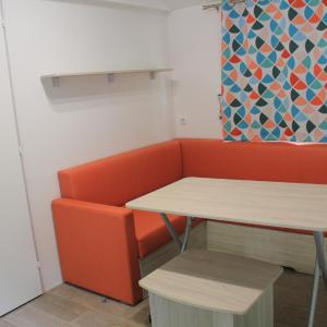 Mobile Home B12