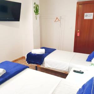 Single Room with Private Bathroom