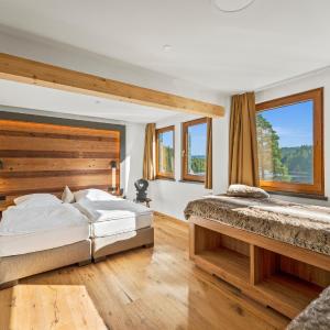 Grand Double Room with Lake View