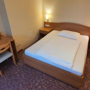 Single Room with Balcony