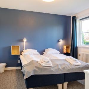 Double or Twin Room with Bathroom