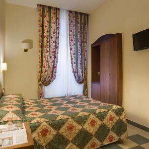 Small Double or Twin Room
