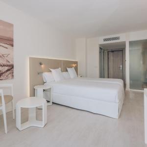Double or Twin Room with Garden View