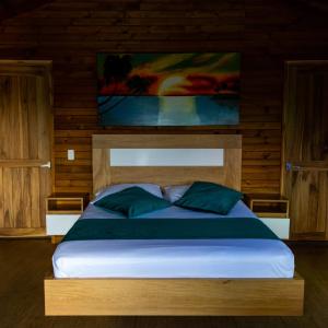 Deluxe Suite with Spa Bath
