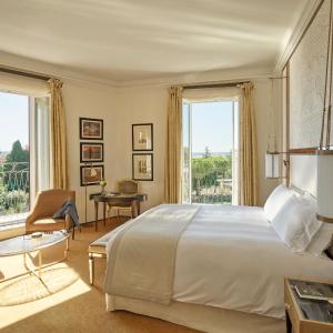 Junior Suite with City View