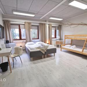 Quadruple Room with Shared Bathroom