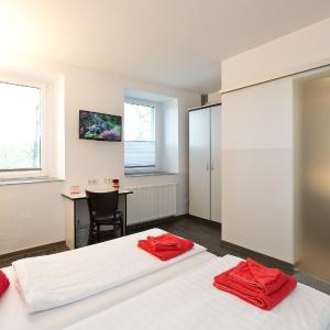 Double Room - Pets Allowed