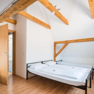Condo V (Dachgeschoss)