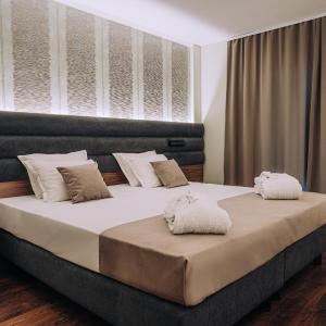 Double Room with Lake View