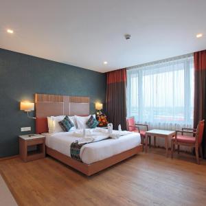Suite with Balcony