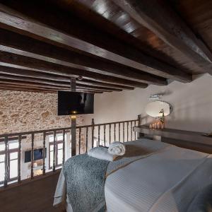 Superior Suite with Terrace- Split Level