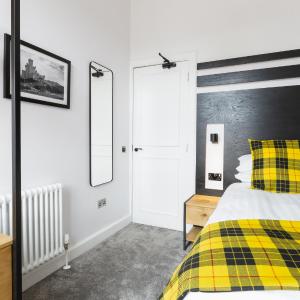 Single Room with Private External Bathroom