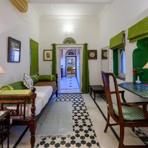 Heritage Smart Room - Enjoy a 10% discount on spa, laundry, and vintage car services, alongside complimentary evening tea, guided fort tours, and morning yoga (7:00 AM – 8:00 AM)