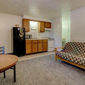 Queen Suite with Sofa Bed