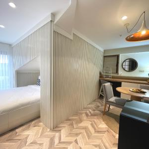 Terrace Superior Room, King