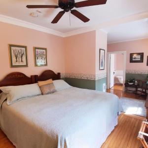 King Room - Van Horne Room
