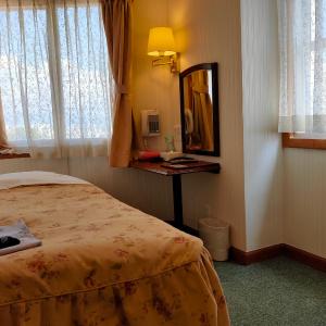 Economy Single Room - Smoking