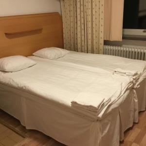 Double or Twin Room with Shared Bathroom