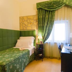 Economy Single Room