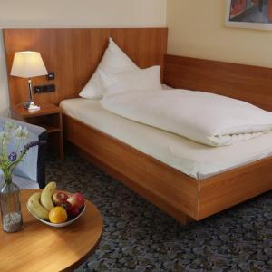 Large Single Room