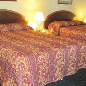Queen Room with Two Queen Beds