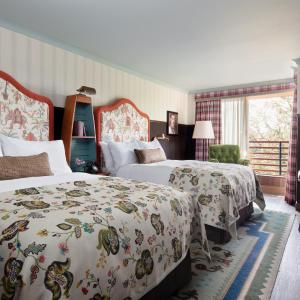 Graduate Deluxe Double Room with Two Double Beds and River View