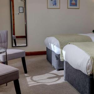 Standard Twin Room - Non-Smoking