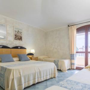 Quadruple Room with Terrace
