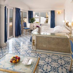 Suite with Sea View