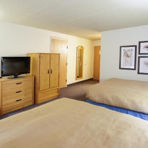 Queen Room with Two Queen Beds - Non-Smoking