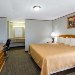 King Room - Non-Smoking