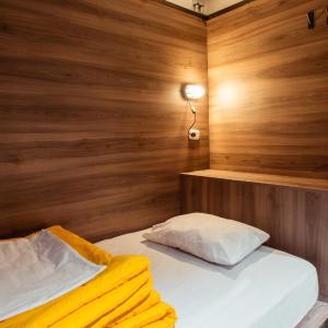 Single Bed in 6-Mixed Bed Dormitory Room Upgraded