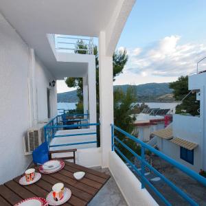 Studio with Partial Sea View