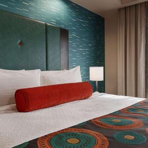Two-Room King Suite with Roll-In Shower and Kitchen - Disability/Non-Smoking