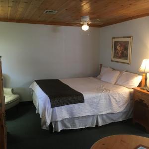 King Room with Kitchenette