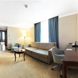 Double Bed Mobility Accessible Room