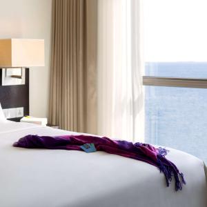 Executive Double Room (Free Return Airport Transfer, Complimentary Wifi)