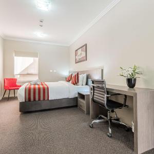 Apartment with Kitchenette