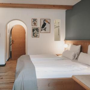 Classic Double Room with Extra Bed
