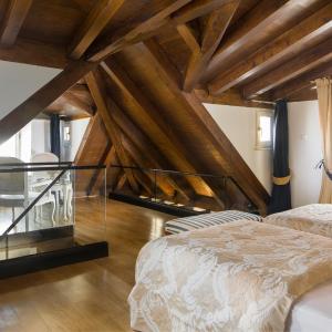 Family Duplex Room with Old Town View