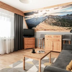Quadruple Room with Mountain View